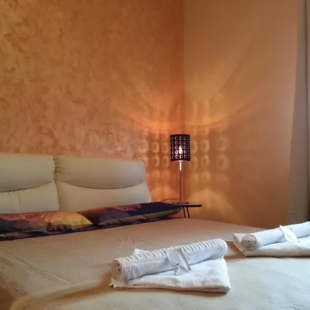 In Bb - B B Oasis Passion Fiera - Triple With Wifi And Ac Guest house Rho