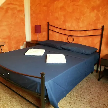 Guest house In Bb - B B Oasis Passion Fiera - Triple With Wifi And Ac Rho